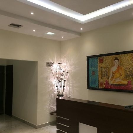 Hotel Surya Халдвани Экстерьер фото
